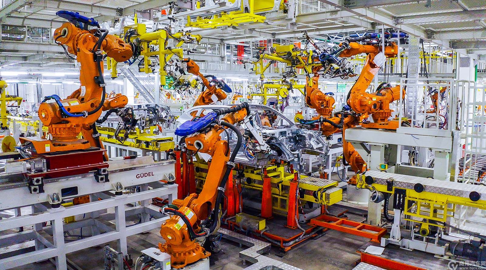 “燈塔工廠”、無人化工廠和智能工廠等新型工廠大量涌現(xiàn)——中國迅速擁抱智能化浪潮